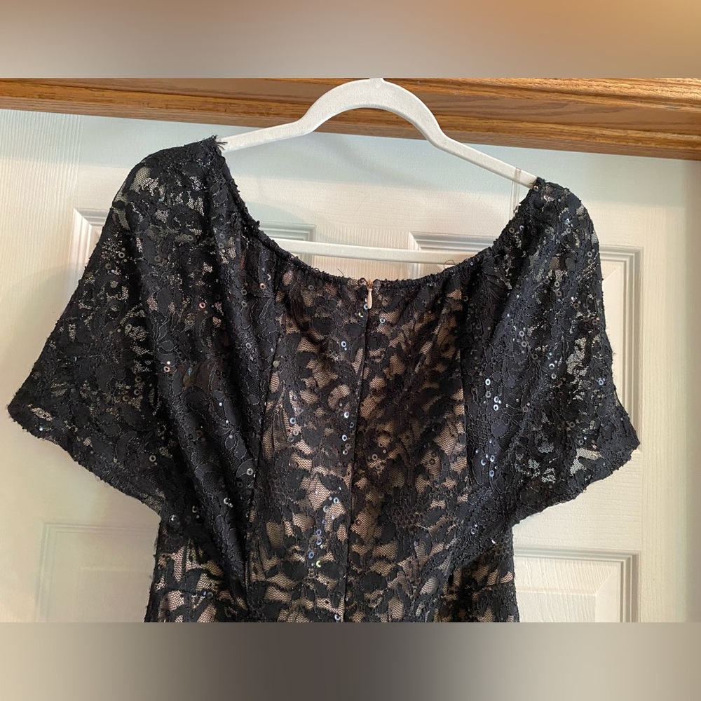 Chic Black Lace Maxi Dress - Picture 4 of 16